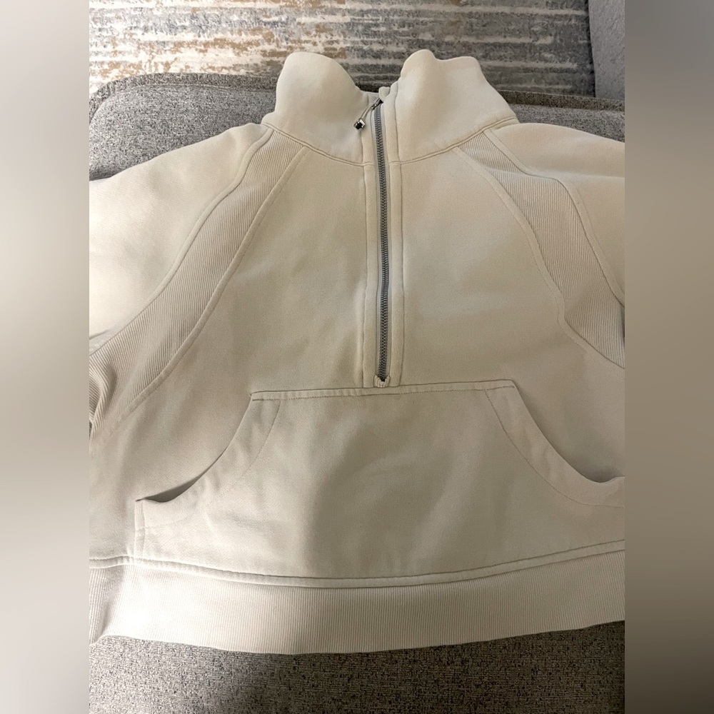 lululemon sweatshirt